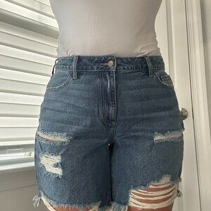 FASHION NOVA THIS TIME AROUND BERMUDA SHORTS-unworn